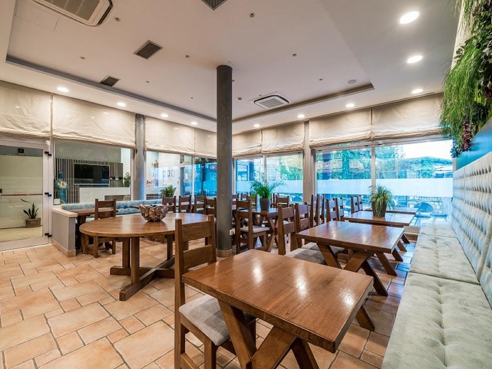 Berkeley Hotel&day Hotel 4*