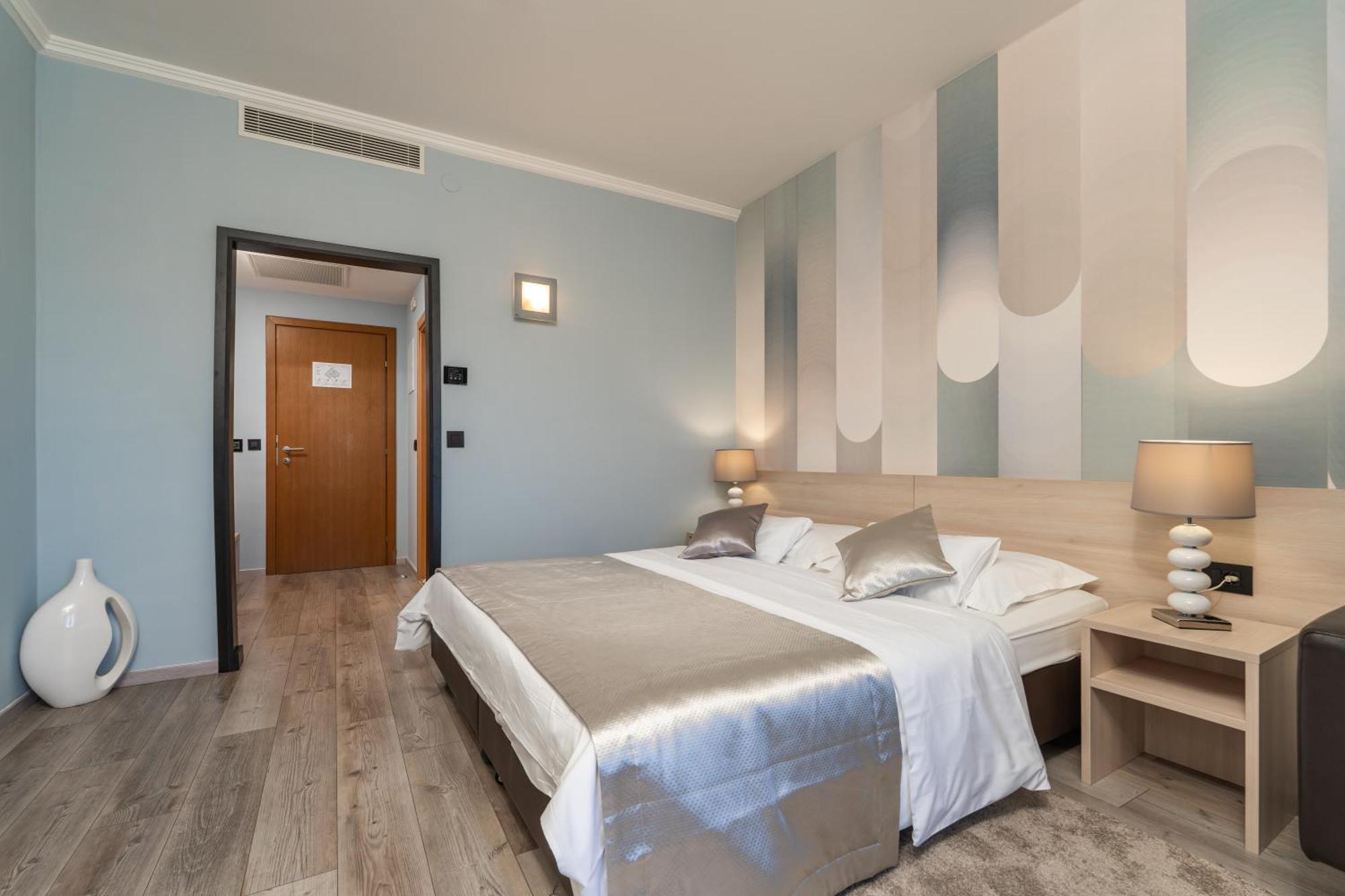Berkeley Hotel 4*