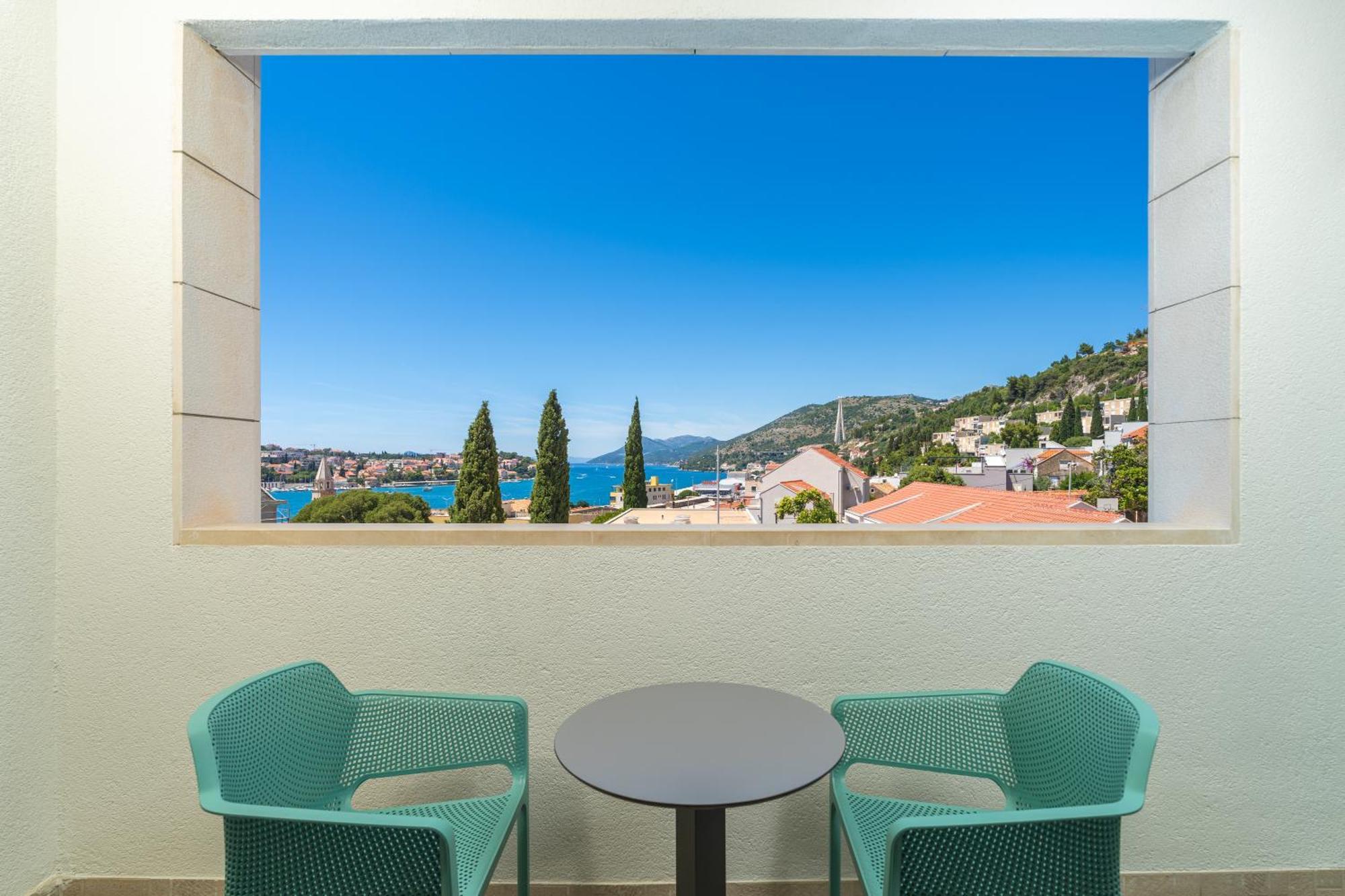 Berkeley Hotel 4*